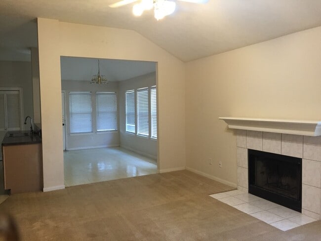 Photo - 3/2 House With Fence Yard!