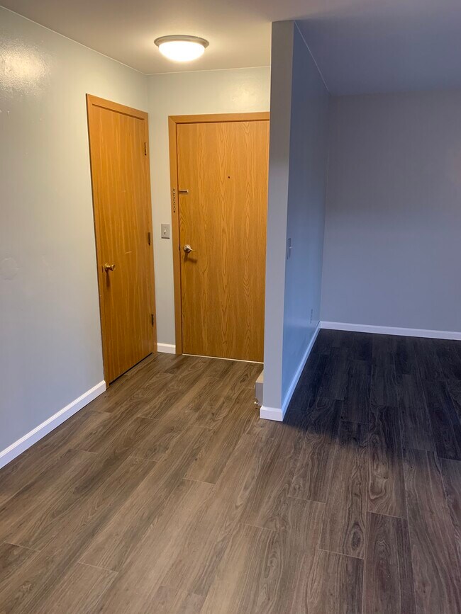 Photo - 930 Iowa Ave Unit 3