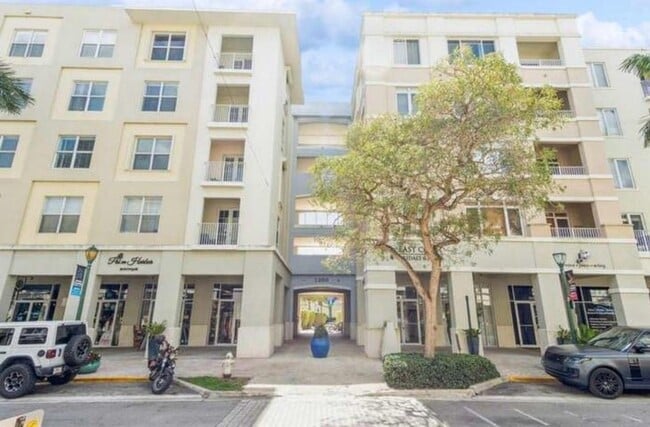 Photo - 1200 Town Center Dr