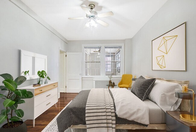 Bedroom (virtually staged)