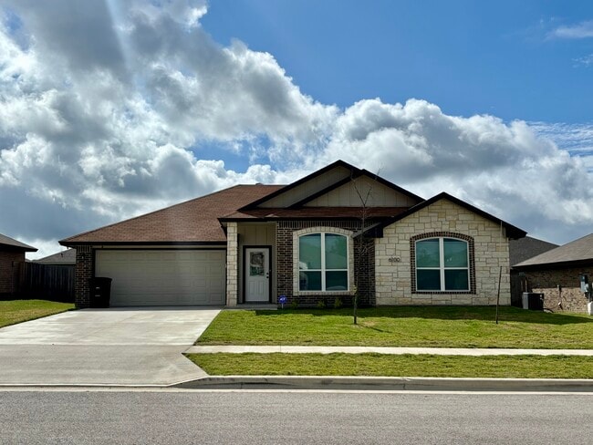 Photo - 6100 Aquilla Dr House
