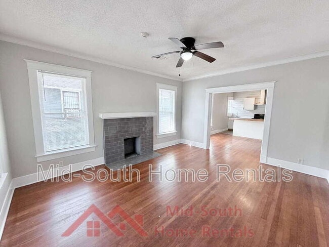 Photo - 1956 Lamar Ave