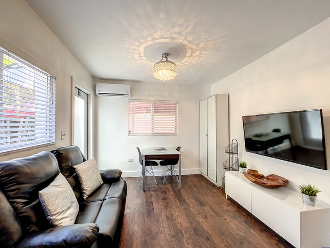 Photo - 2660 SW 36th Ave Unit C