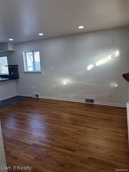 Photo - 641 E Brockton Ave