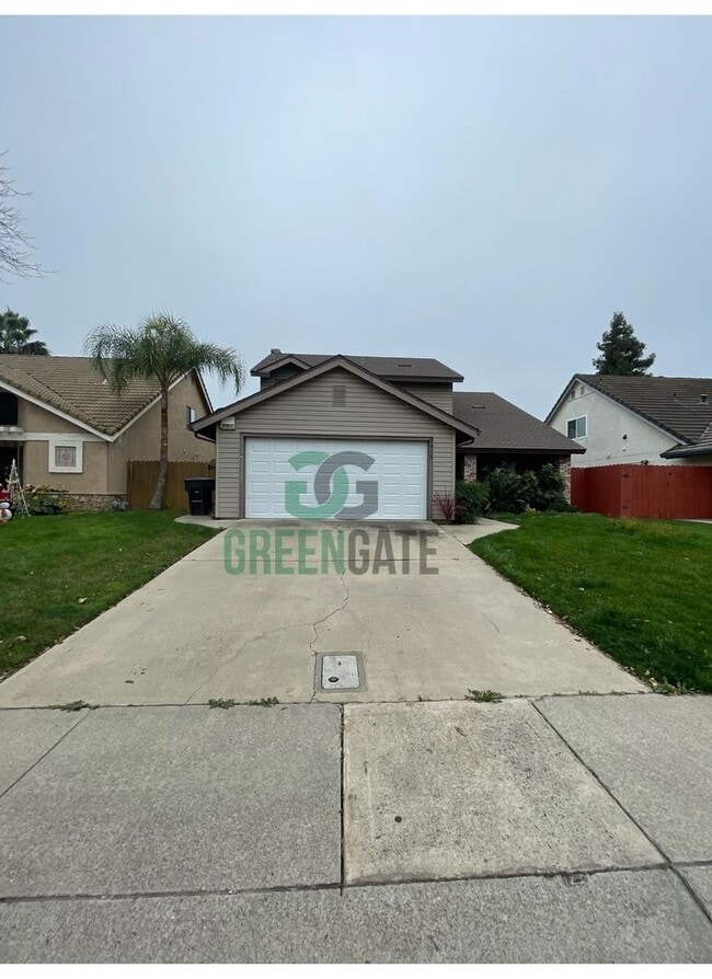 Photo - Beautiful 3 bedroom 2.5 Bath home READY NOW in MODESTO!! With POOL!!