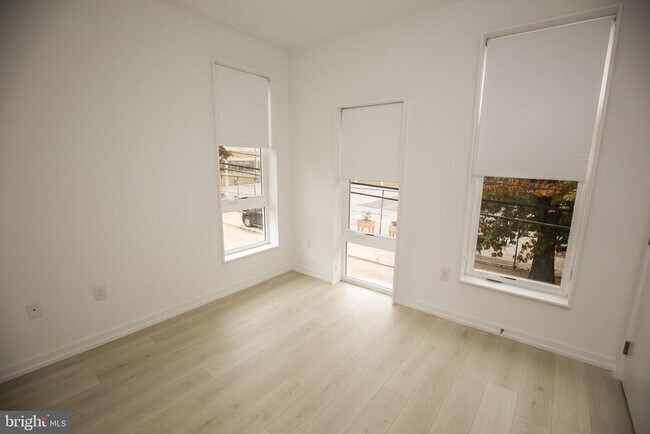 Photo - 1229 N 27th St Unidad C