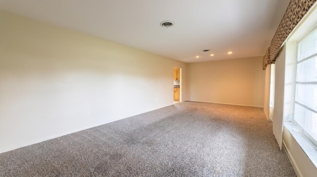 Photo - 4007 Greenwood Dr
