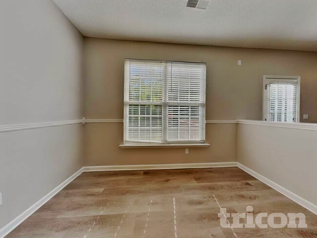 Photo - 6103 Glen Way Dr