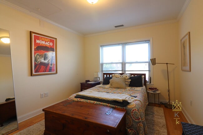 Building Photo - 9 Sherman Rd Unit 1 Rental