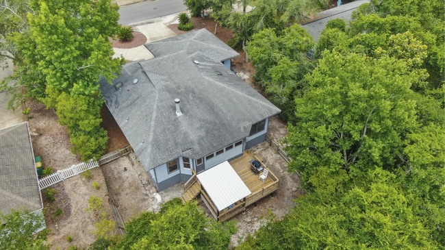 Photo - 306 Curacao Way