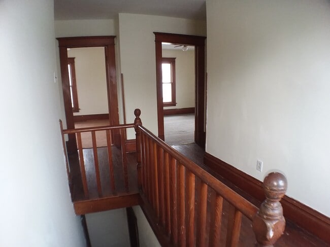 Photo - 111 7th St NE