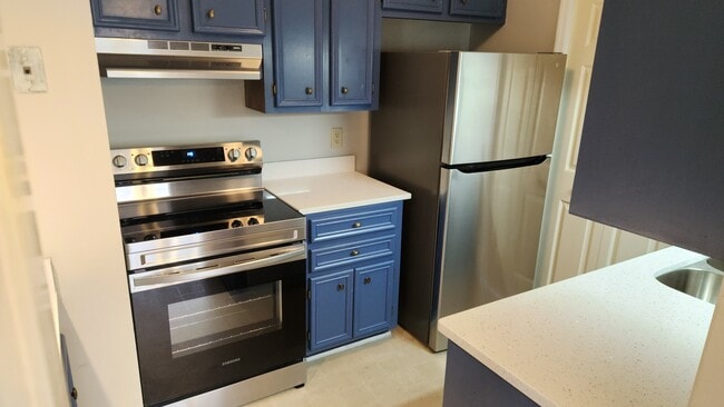 Photo - 114 Elizabeth Darby Ln