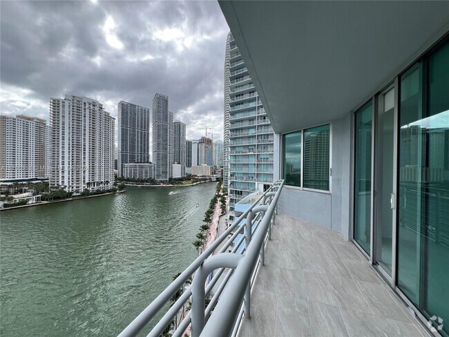 Building Photo - 335 S Biscayne Blvd Unit 1509 Rental