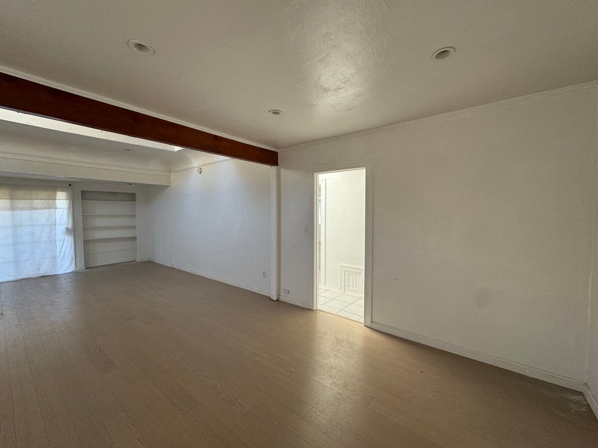 Photo - 2217 Selby Ave