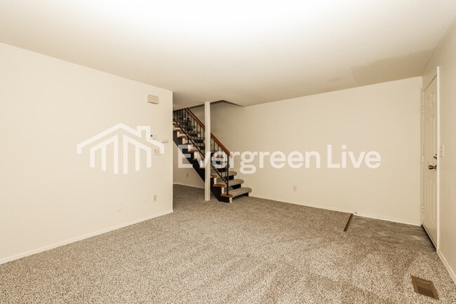 Photo - 5871 Taylorsville Rd