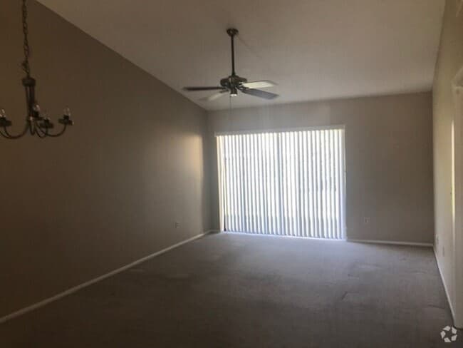 Building Photo - 1-Story Home. Gated Community