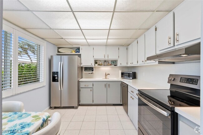 Building Photo - 500 Teryl Rd Unit 1 Rental