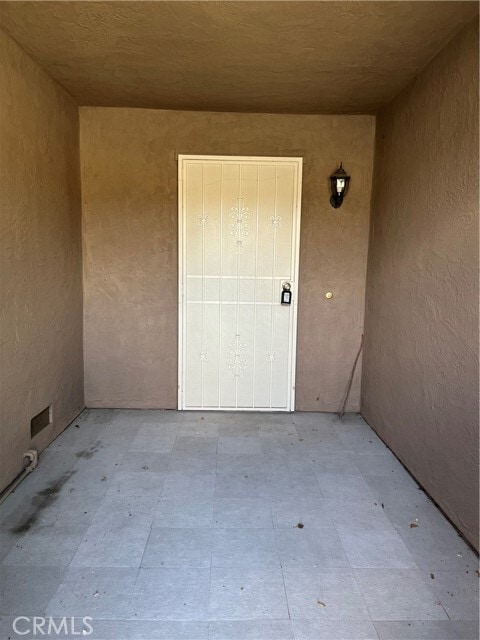 Photo - 589 Solano Dr