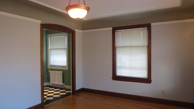 Photo - Emerald Arms