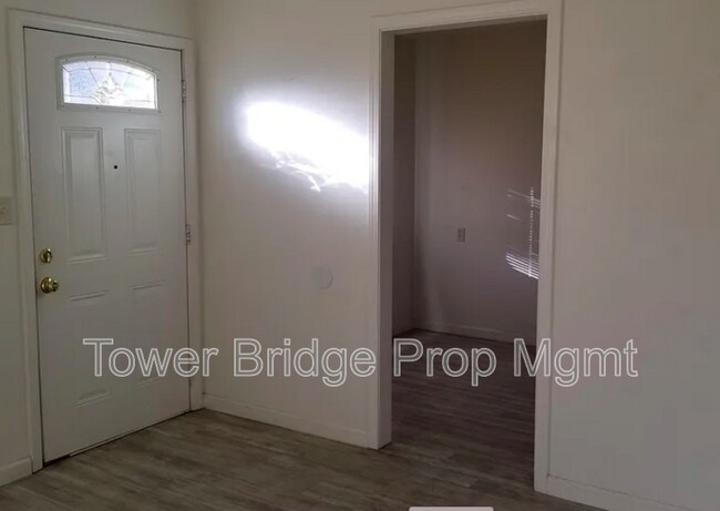 Photo - 2701 San Fernando Way Unidad Apt 2