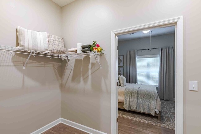 Photo - Crossing Pointe