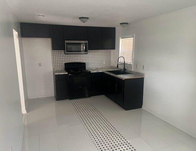 Photo - 3103 Lincoln Dr