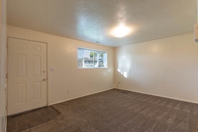 Photo - 870 W 530 S Unit 2