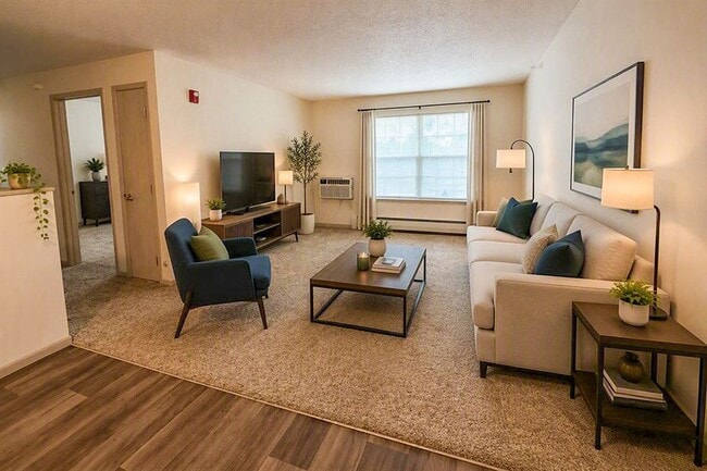 Summit House Apartments