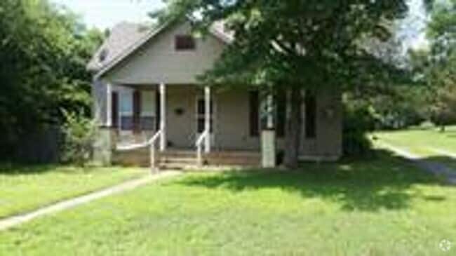 Building Photo - 534 S College Ave Unit B Rental