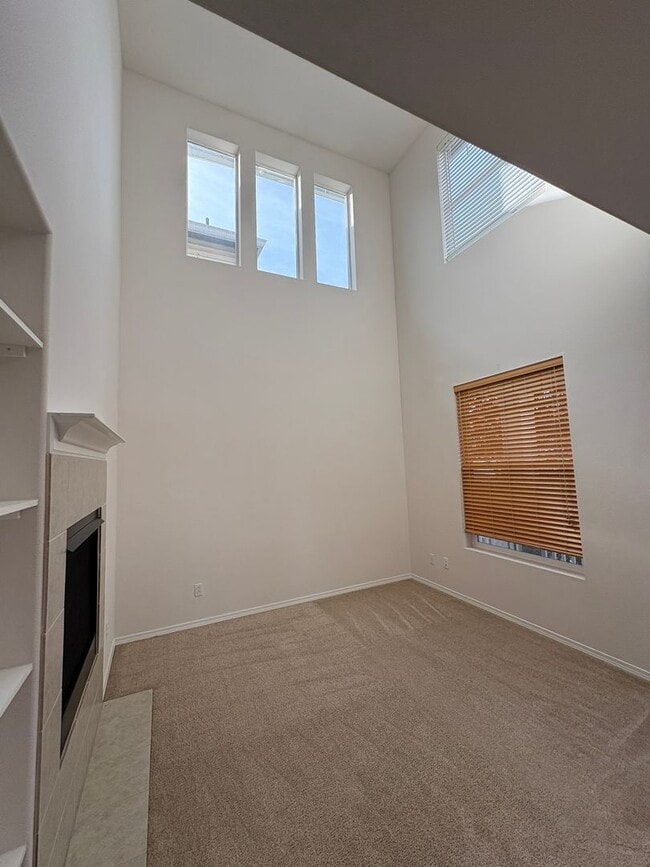 Photo - Available now- Beautiful like-new rental i...