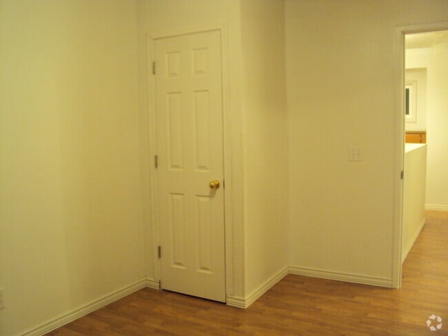 Building Photo - 23801 NE Treehill Dr Unit 1 Rental