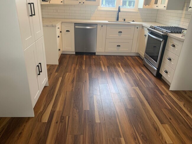 Photo - 1521 Colwood Dr