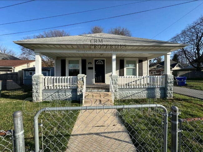 Photo - 414 W King St