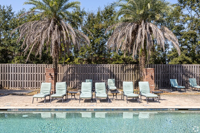Clubhouse Pool