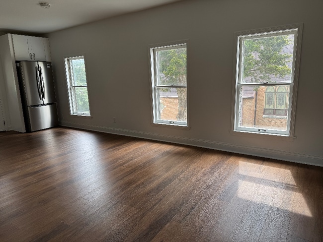 Photo - 10907 Woodstock St Unit B