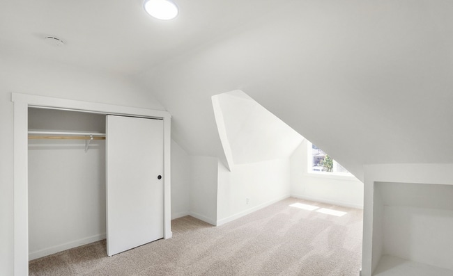 Photo - 903 7th St SE