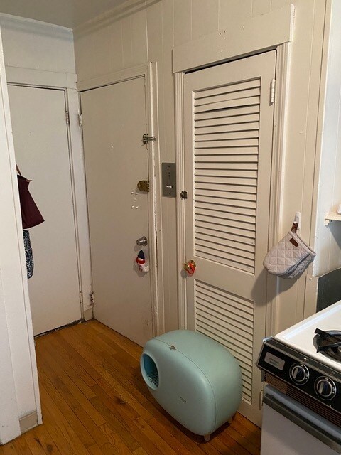 *Pictures are representative samples of the advertised unit. In some cases, the actual units you tou - 214 Cambridge St Unit 3D