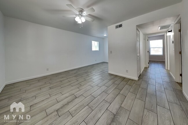 Photo - 6657 W Ocotillo Rd Unidad 102