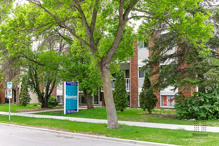 Photo - Skyview Manor