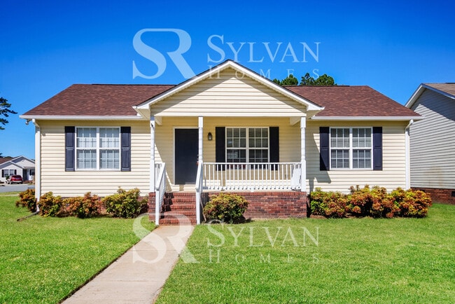 Photo - Come check out this beautiful home in Midway East.