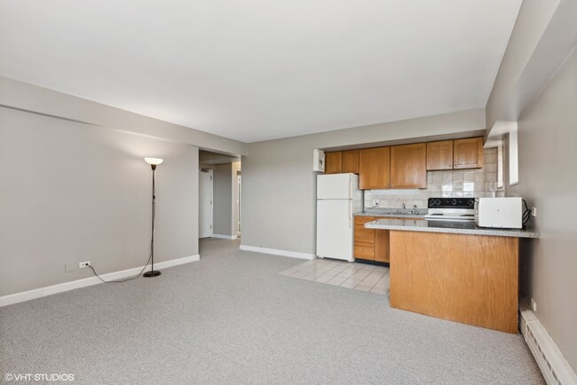 Photo - 4950 N Marine Dr Unit 1001