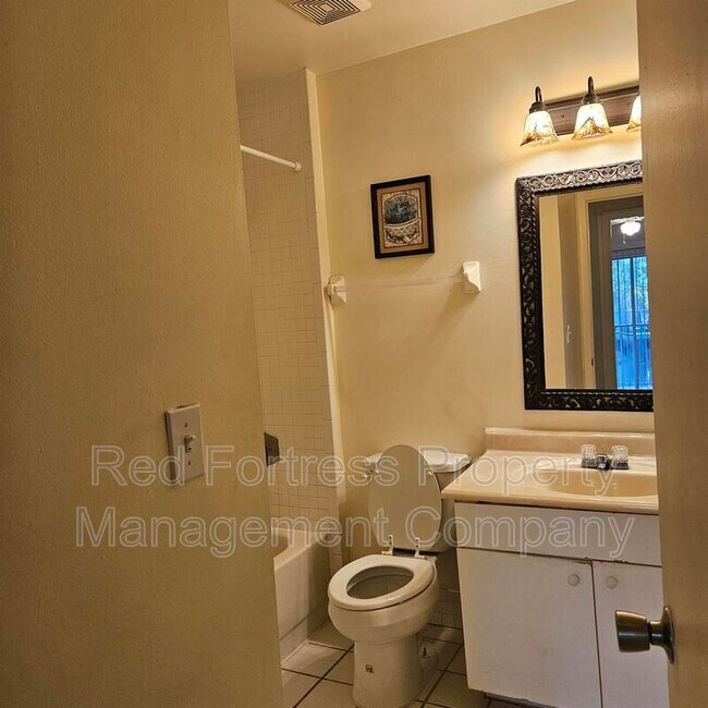 Photo - 3419 Winkler Ave