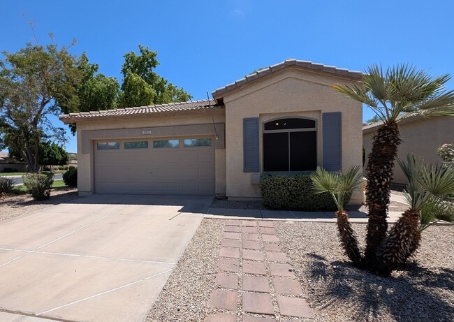 Building Photo - 3 Bedroom Home in the Crismon Crossing Com...