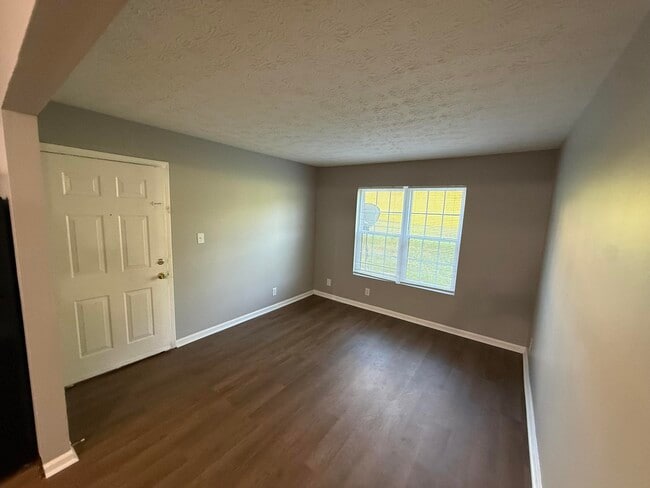 121 N Brand St Unit 14