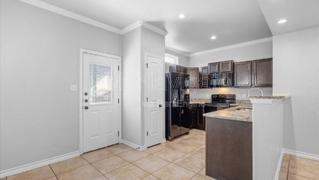 Photo - 6962 Lakeview Dr.