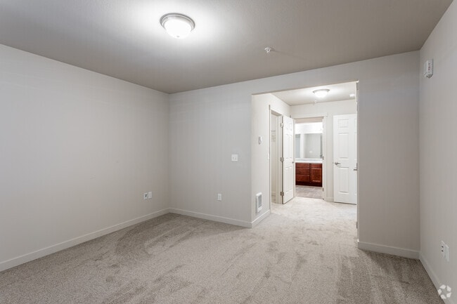 2BR, 2BA - 1,104 SF
