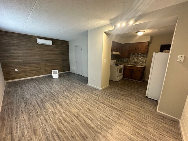 Photo - Brookside Apartments