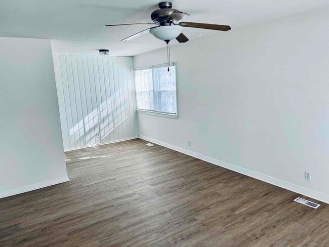 Photo - 1903 Wickham Way