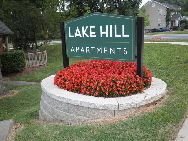 Leasing Office Sign