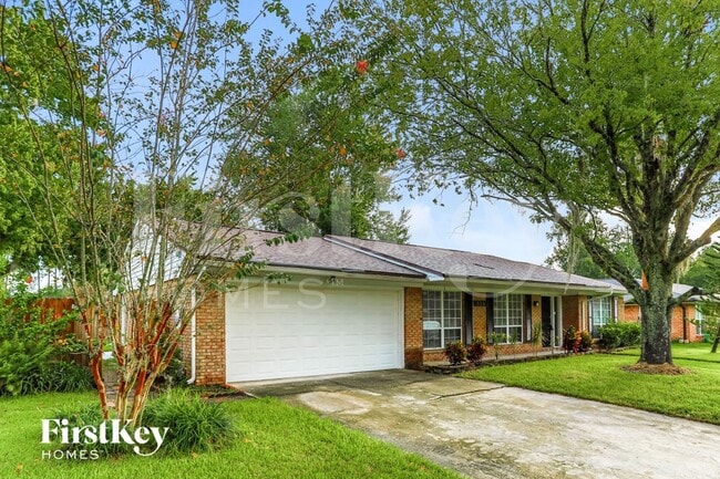 Photo - 1806 Alder Dr